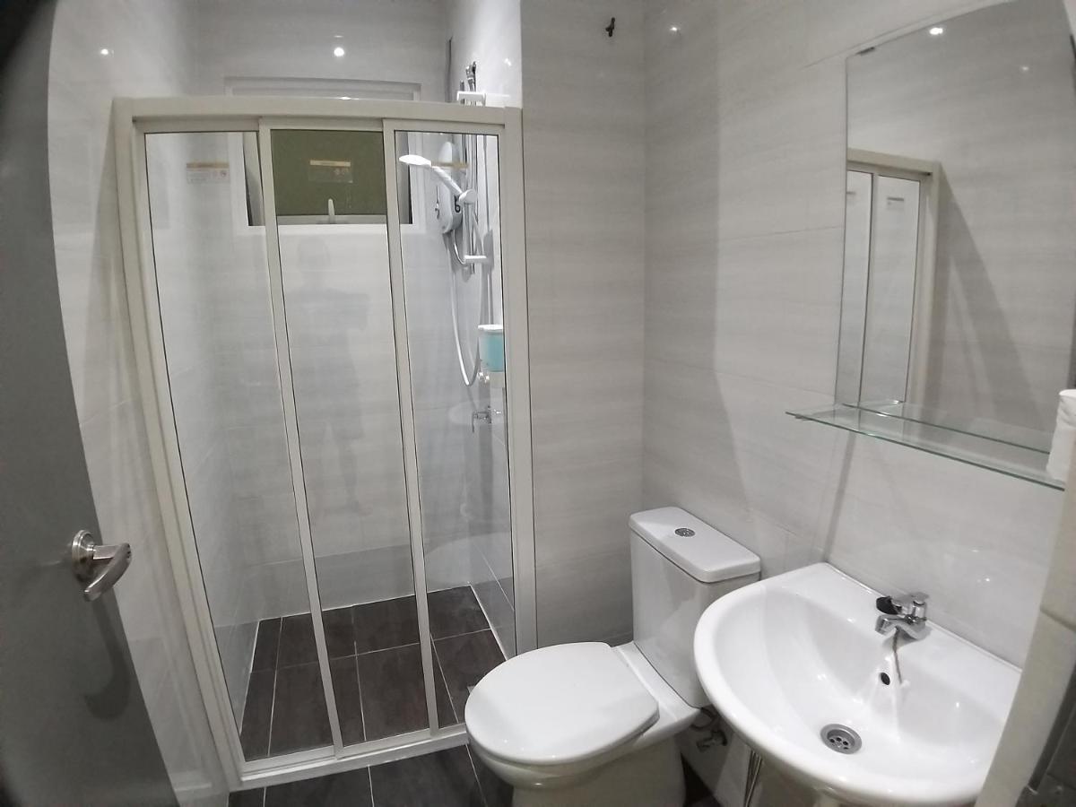 New Vacation Homestay @Forest Valley Каджанг Екстериор снимка
