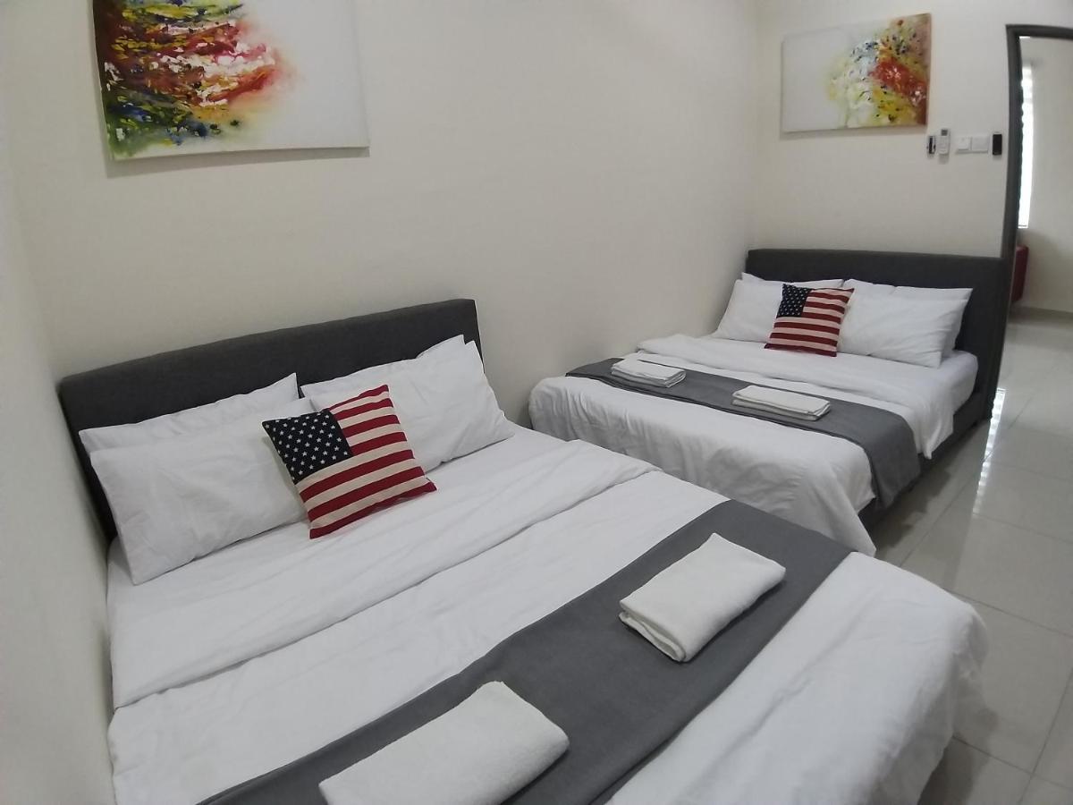 New Vacation Homestay @Forest Valley Каджанг Екстериор снимка