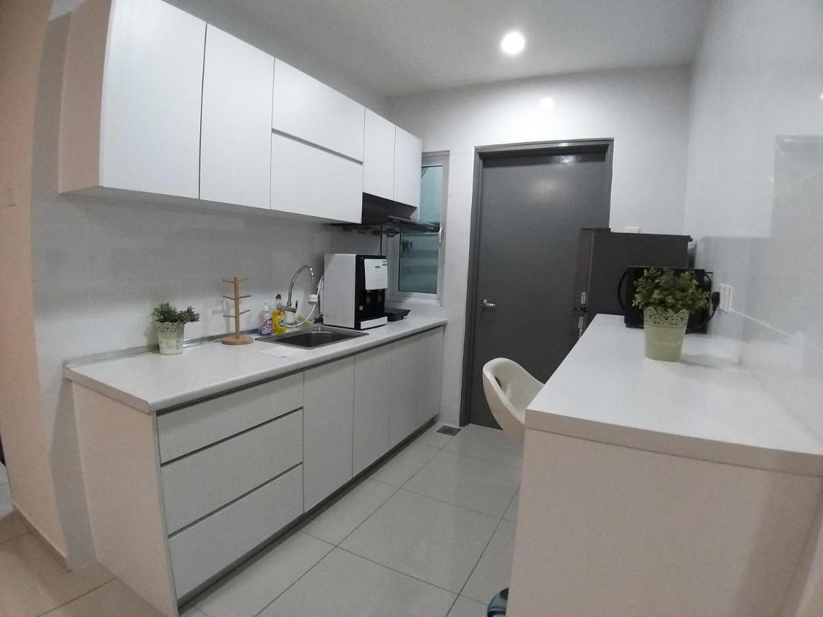 New Vacation Homestay @Forest Valley Каджанг Екстериор снимка